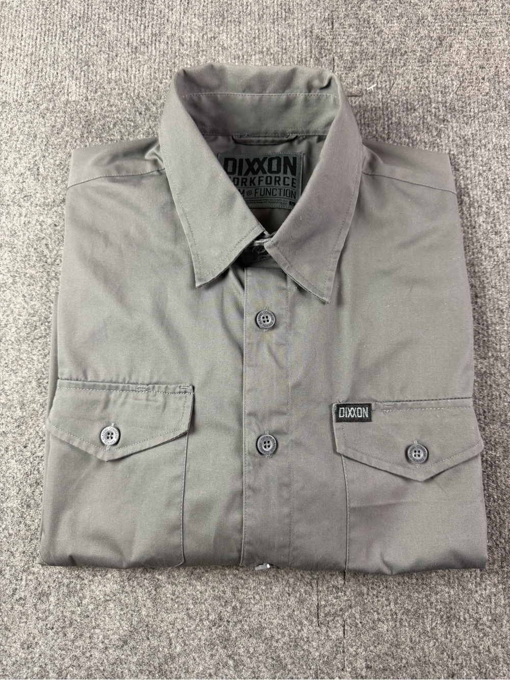 Dixxon Work Force Form Ficción Mens Short Sleeve Button Down Shirt Size L Gray